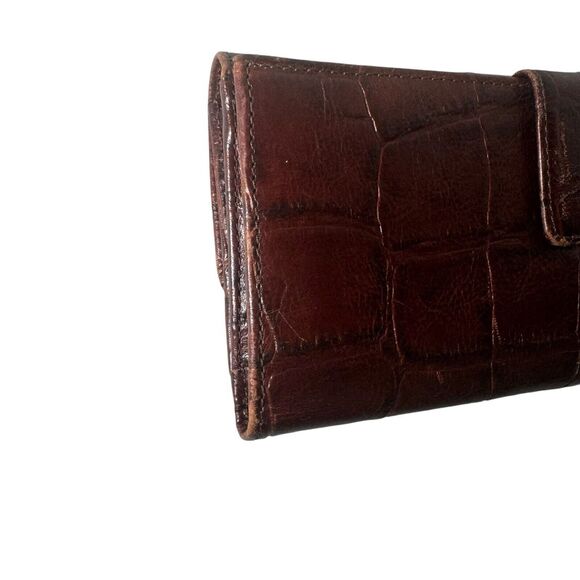 Fossil Snap Close Reddish Brown Crocodile Print Embossed Leather Wallet 7.25x4in - Picture 7 of 15